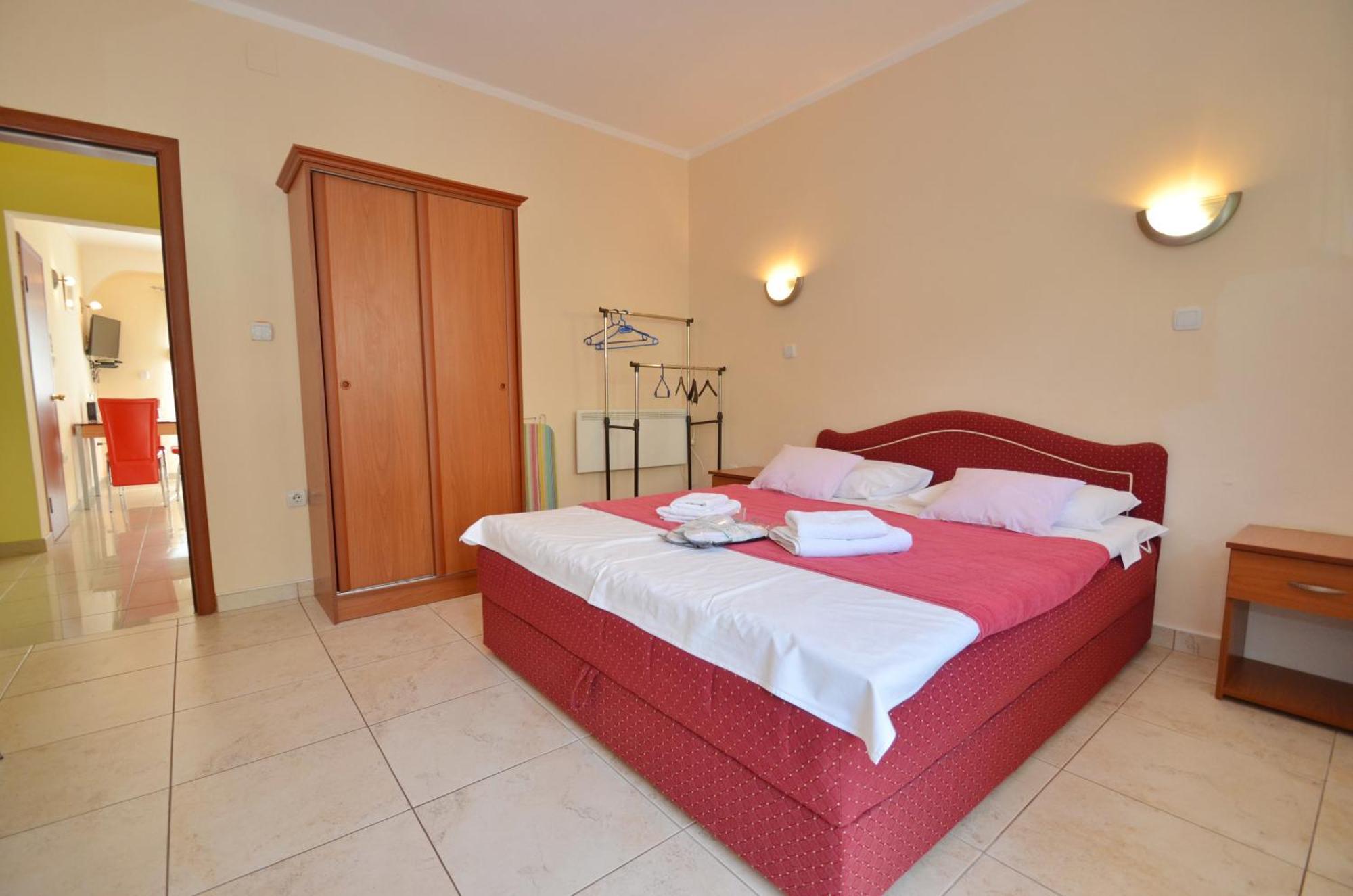 Apartments Dinko Zifra Tivat Exterior photo