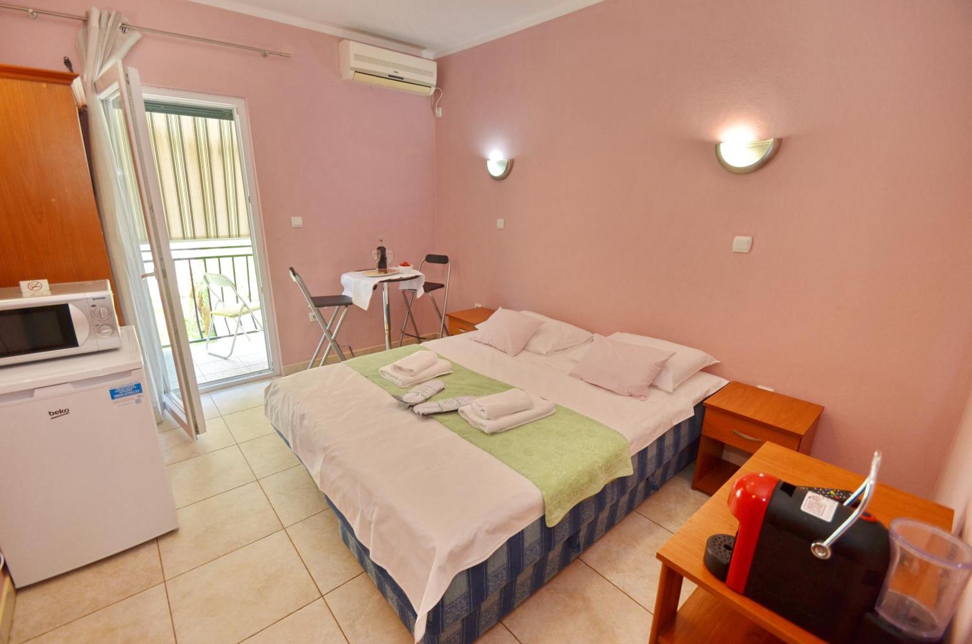 Apartments Dinko Zifra Tivat Exterior photo