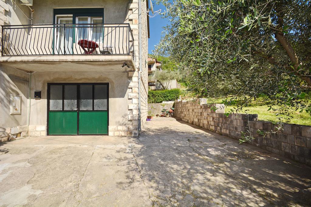 Apartments Dinko Zifra Tivat Exterior photo
