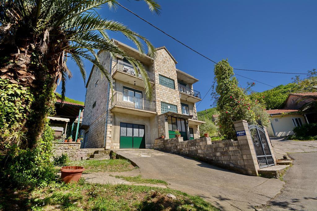 Apartments Dinko Zifra Tivat Exterior photo